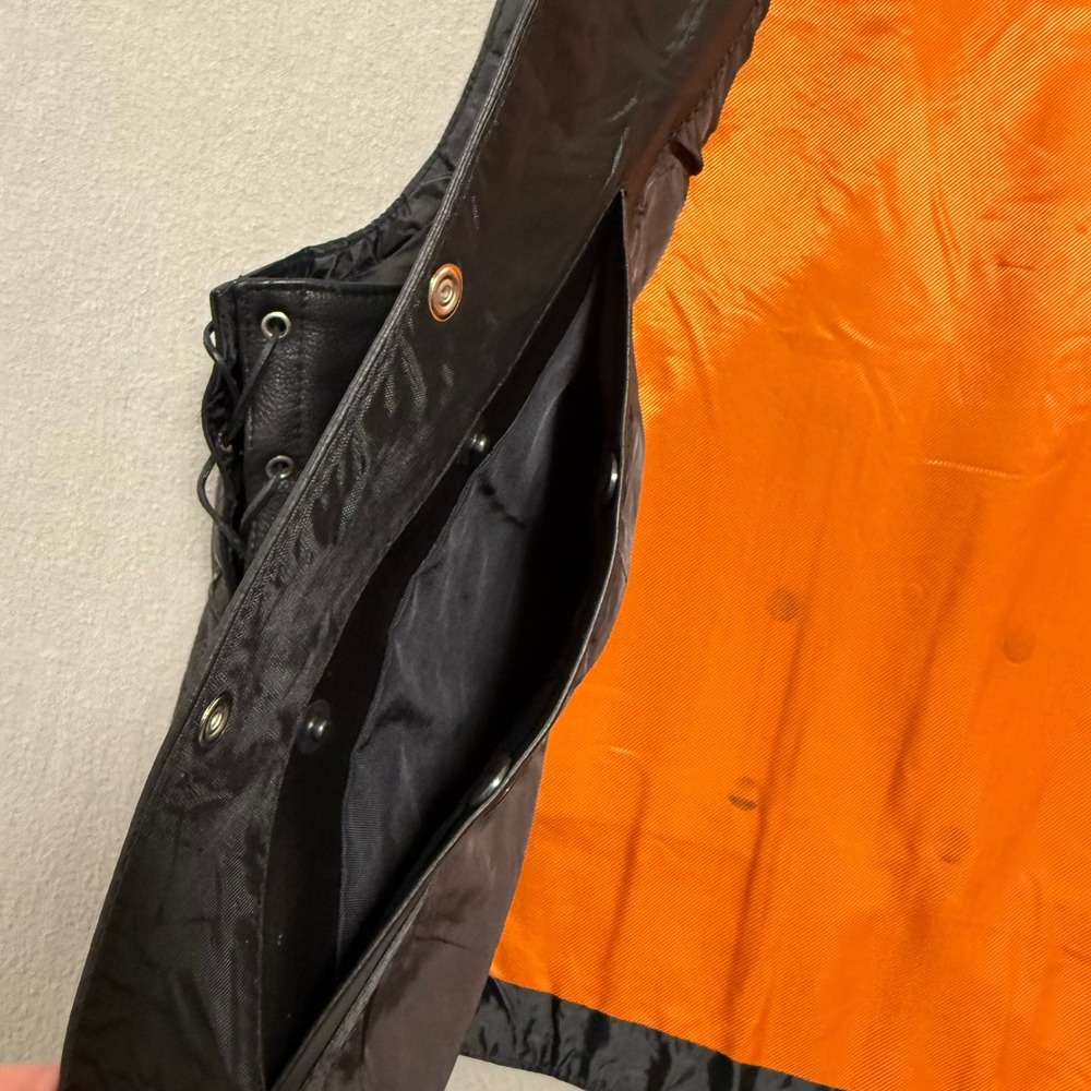 Milwaukee Premium Leather Concealed Carry Pockets Buffalo Snap Vest Men 56 - Picture 12 of 16